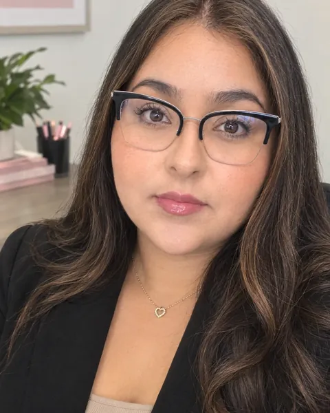 Portrait of Melissa Renteria, paralegal at Green Law Group